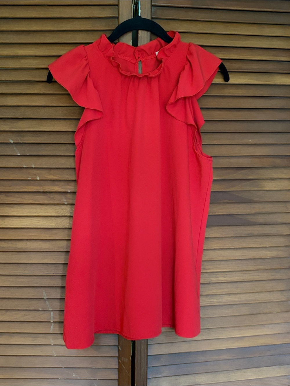entro Red Ruffle-Trim Sleeveless Top